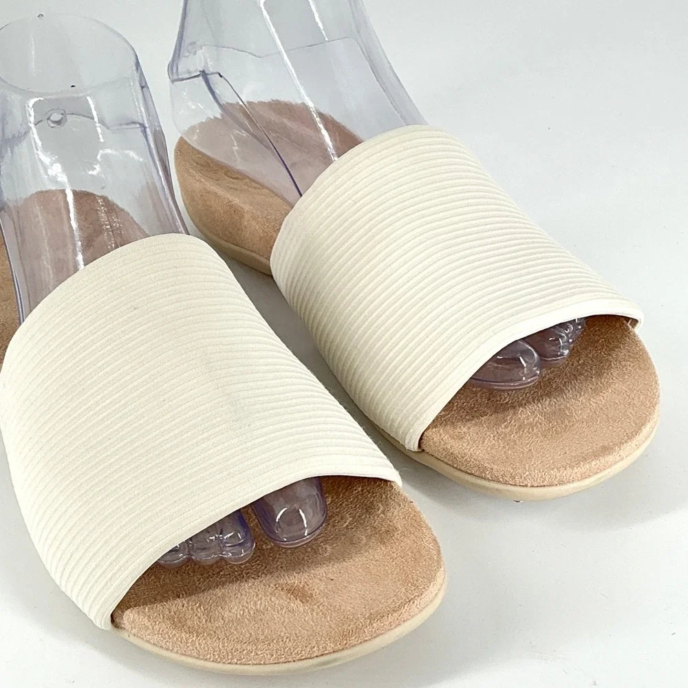 Vionic Size 8 Cream Slide Sandals  Orthopedic Arch Support Comfort Renie Knit